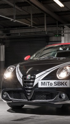 черный автомобиль alfa mito sbk