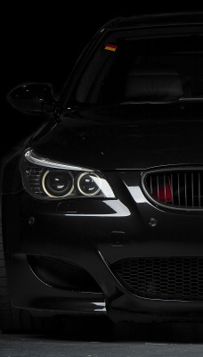 BMW В темноте