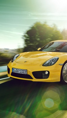 Porshe Порше желтое