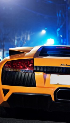 оранжевый автомобиль Lamborghini murcielago