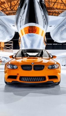BMW Самолет Ангар