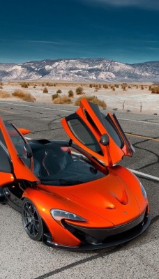 оранжевый автомобиль mclaren p1