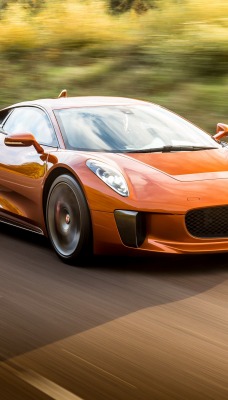 спортивный автомобиль оранжевый Jaguar C-X75
