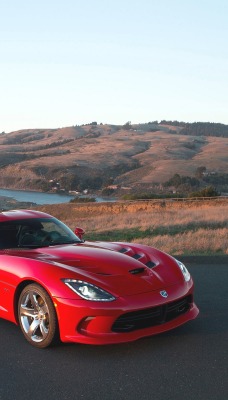 Dodge SRT Viper море горы дорога