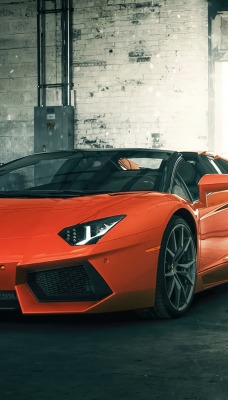 Lamborghini суперкар склад