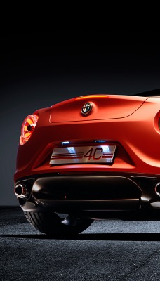 Alfa Romeo спорткар асфальт