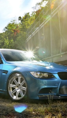 BMW M3 голубая
