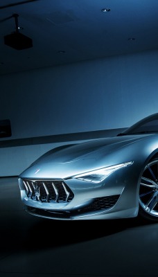 Maserati спорткар