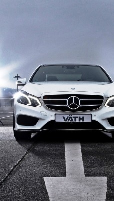 Mercedes-Benz E-Class белый дорога прожектор