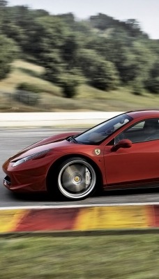 Ferrari 458 скорость