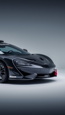 автомобиль черный McLaren MSOx