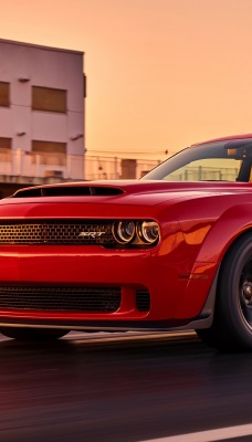 Dodge Demon купе дорога