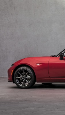 Mazda MX-5 кабриолет стена