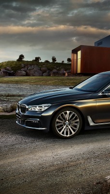 BMW 7 дорога небо