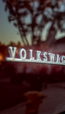 volkswagen надпись отражение