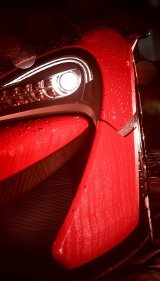 автомобиль спорткар красный фара капли брусчатка