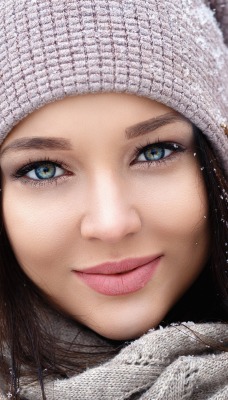 девушка глаза снег шапка шарф