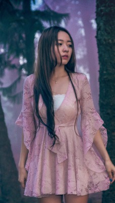 девушка лес платье