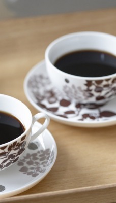 чашки с кофе