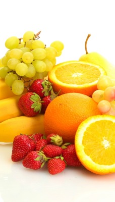 фрукты апельсины клубника виноград fruit oranges strawberry grapes