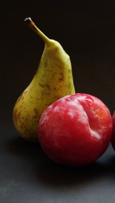 фрукты груша сливы