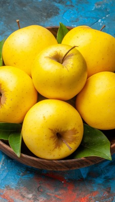 яблоки жёлтые яблоки в тарелке вид сверху