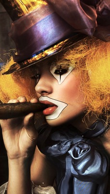 Клоун с сигарой