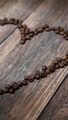 сердце кофе зерна