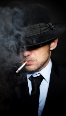 мужчина сигарета дым