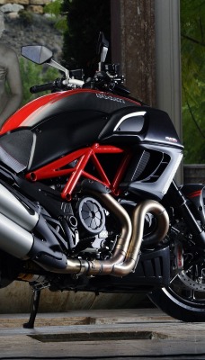 мотоцикл красный Ducati motorcycle red