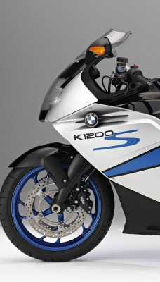 Мотоцикл BMW K 1200S спорткар