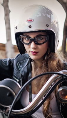девушка мотоцикл