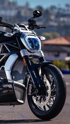 мотоцикл Ducati Diavel