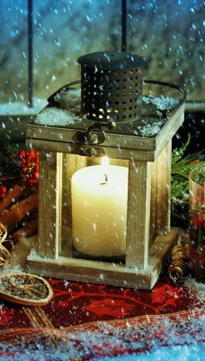 свеча фонарь окно снег