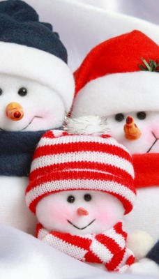снеговики игрушки шапки шарфы