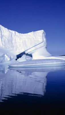 Белоснежный айсберг