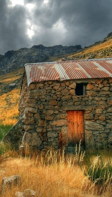 горы сарай осень mountains the barn autumn