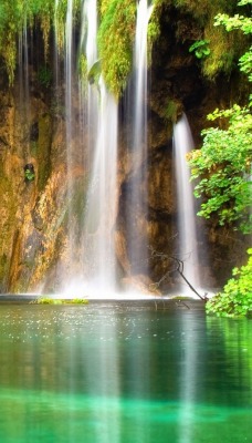 водопад водоем waterfall the pond
