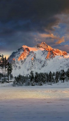 снег горы рассвет