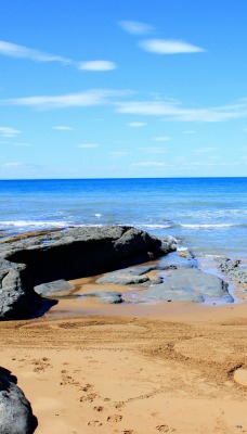 море берег день небо песок камни