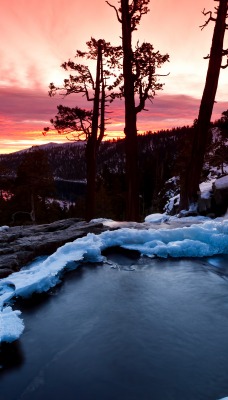 гора снег водопад