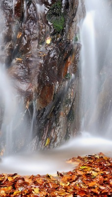 водопад осень вода брызги камни