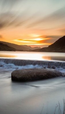 закат водопад горы