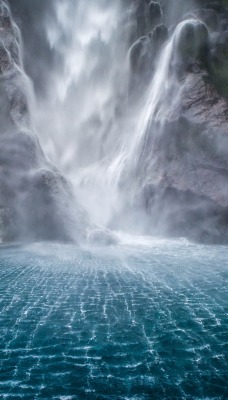 водопад горы