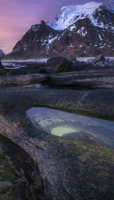 море сумерки лужи горы закат