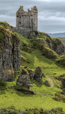 замок скалы крепость руины