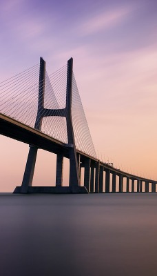 мост закат море