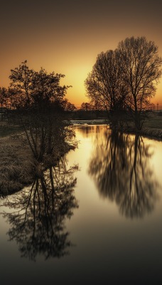 закат канал речка деревья