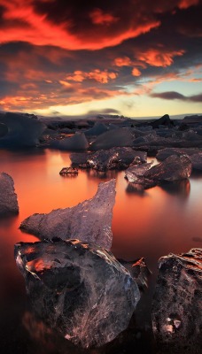 закат озеро камни небо красота