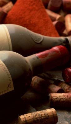 Старое вино с винными пробками